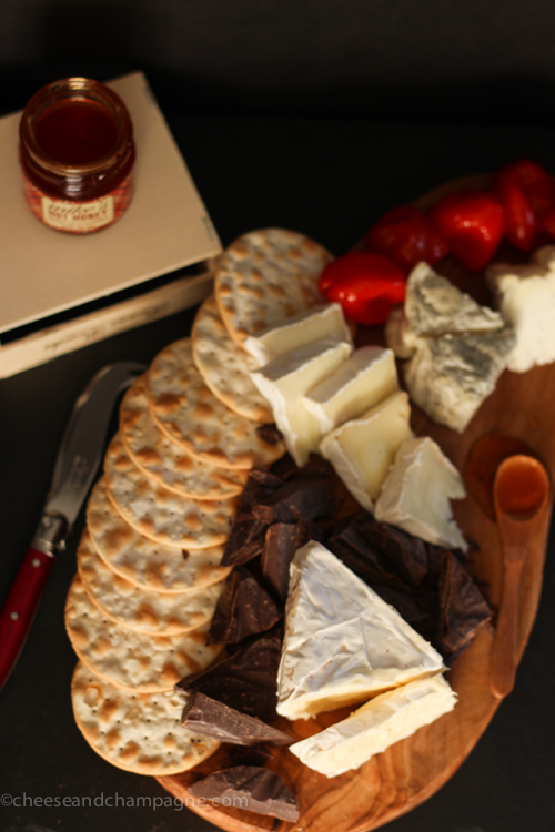 smokin' hot valentine's cheeseboard | cheeseandchampagne.com